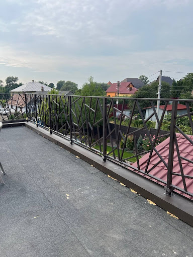 Металеві перила на балкон та терасу — фото 2